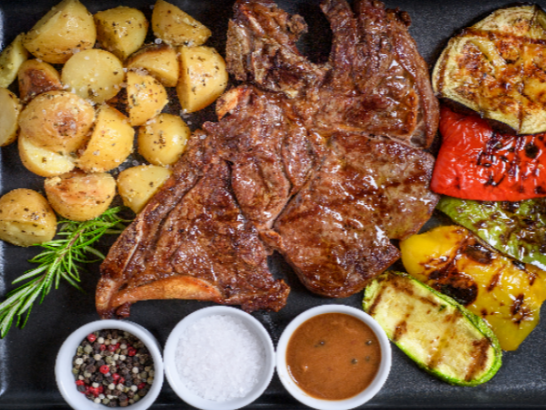 Reward: PLATINUM RESTAURANT –  ΓΕΥΣΗ ΚΑΙ ΜΕΛΩΔΙΑ Εστιατόριο Καστοριά